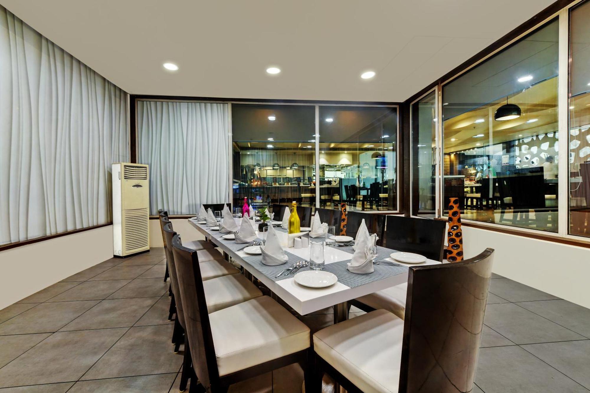 The Fern Residency Rajkot Hotel Exterior photo